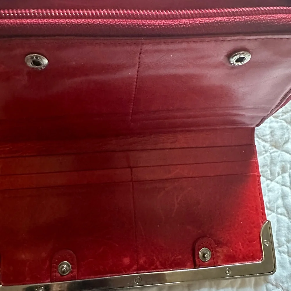 Wallet - Picture 10 of 16